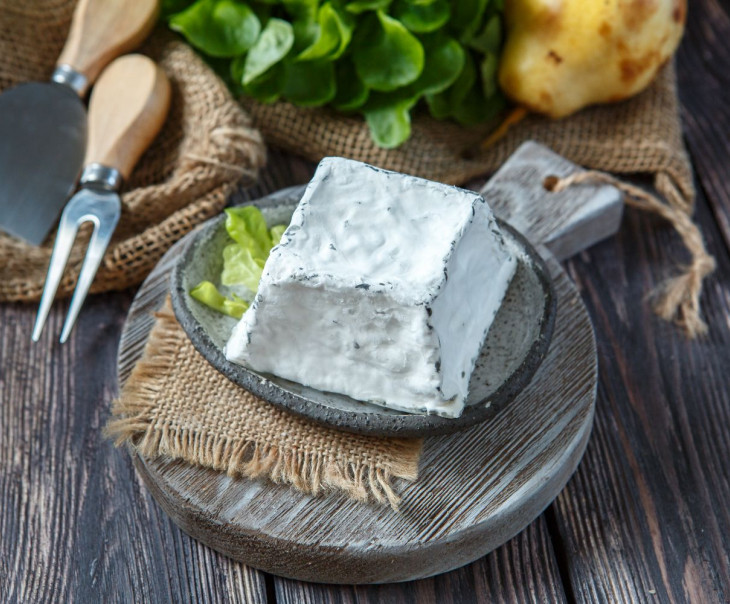 5377 Сыр козий "Валансе" Вкусляндия  - Вид №1