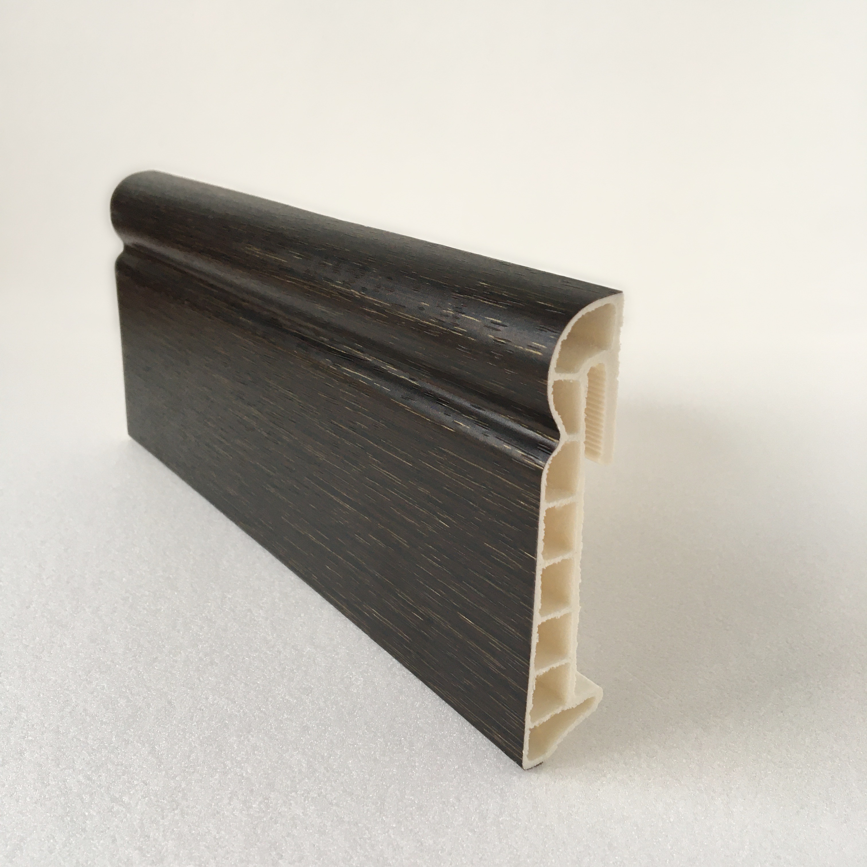 Напольный плинтус  Каселия 85мм DEKOR PANEL DP079