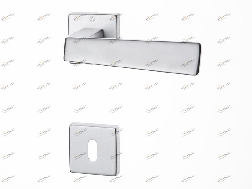 GHIDINI Ручка Zamak на розетке с накладкой sun-id-1479288