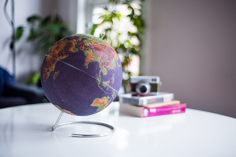 SK CORKGLOBE3 Глобус цветной colour большой Suck UK  - Вид №20