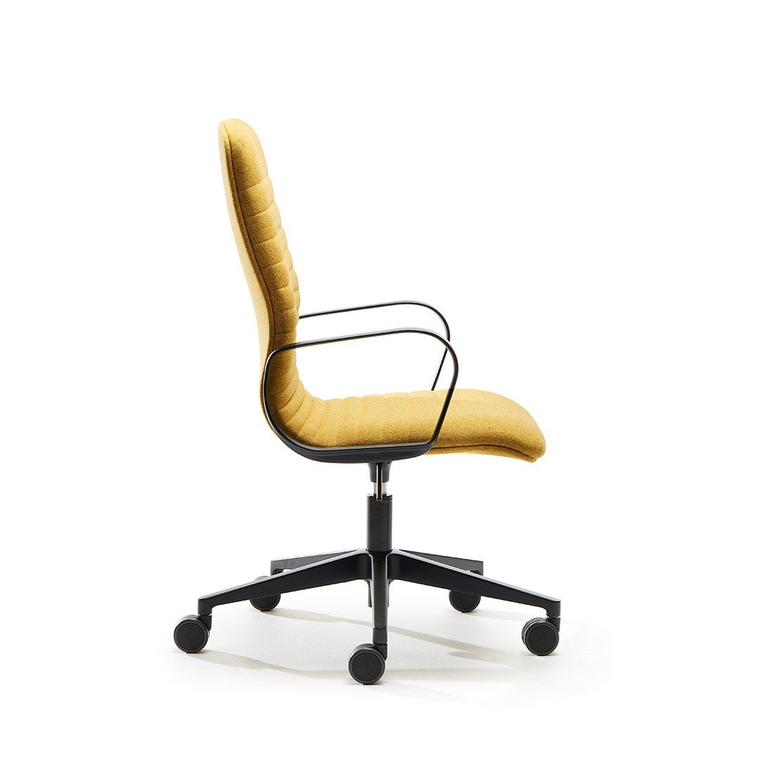 Кожаный мягкий поворотный операционный стул с подлокотниками VAGHI Union Guest ARCH-00144853 - Вид №8