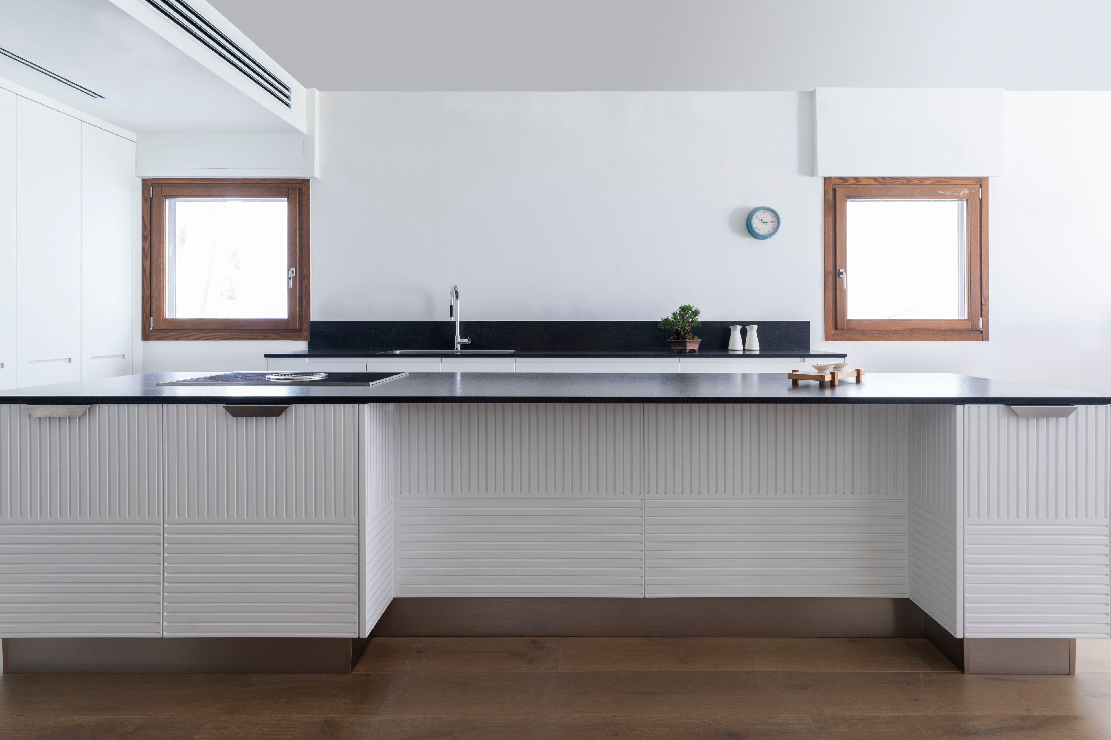 Линейная кухня с островом TM Italia Cucine Miuccia ARCH-00110469 - Вид №11