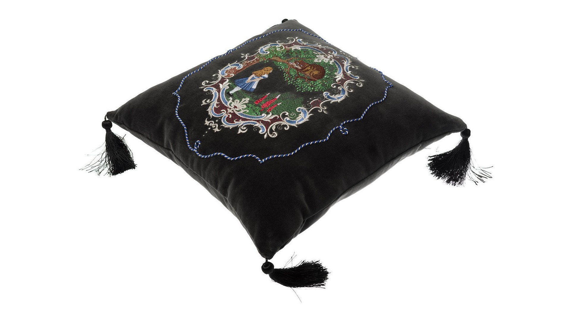 10660413 Торжокские золотошвеи Подушка диванная "В стране чудес" бархат Разм. 40*40 Мод. 906 Бархат  - Вид №1