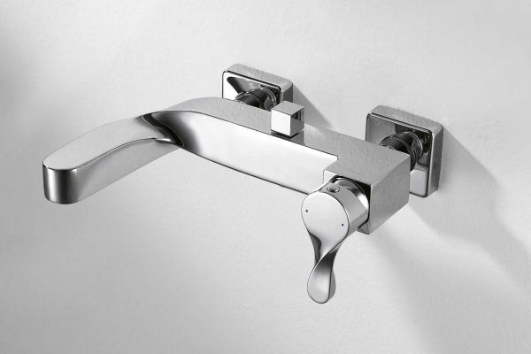 Смеситель для ванны с коротким изливом БЕЗ аксессуаров WAVE F674108C-01 bravat - Вид №1