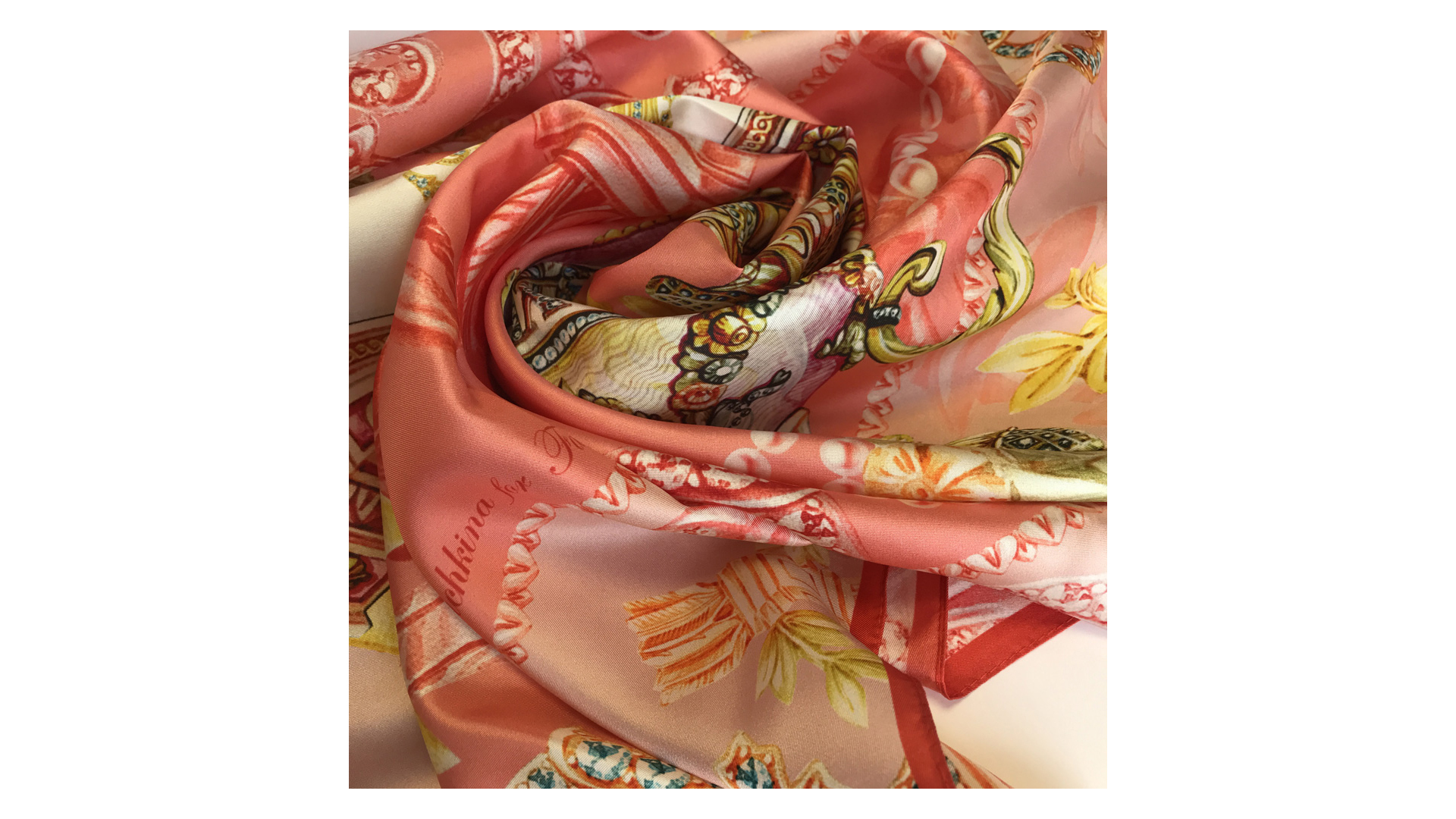 10633889 МД Нины Ручкиной Платок сувенирный 90*90 см "Яйцо герцогини Мальборо" (100% шёлк) Шелк  - Вид №1