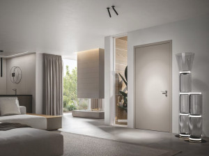 Бронированная входная дверь