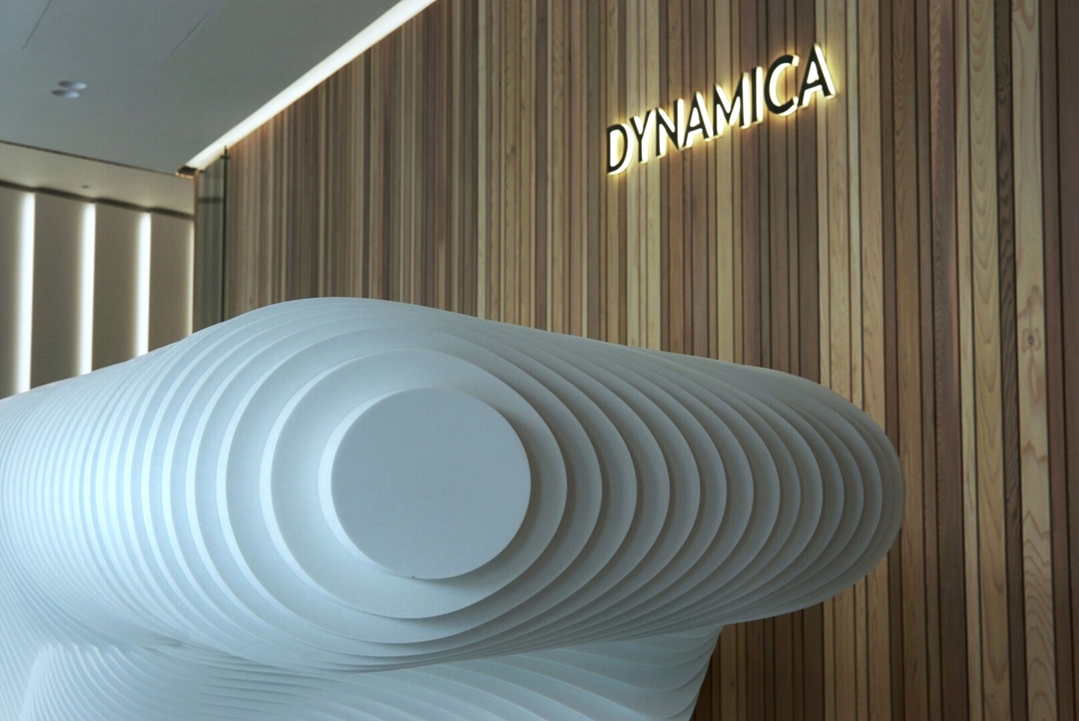 Banco reception in Corian® AMOSDESIGN DYNAMICA ARCH-00006768 - Вид №2