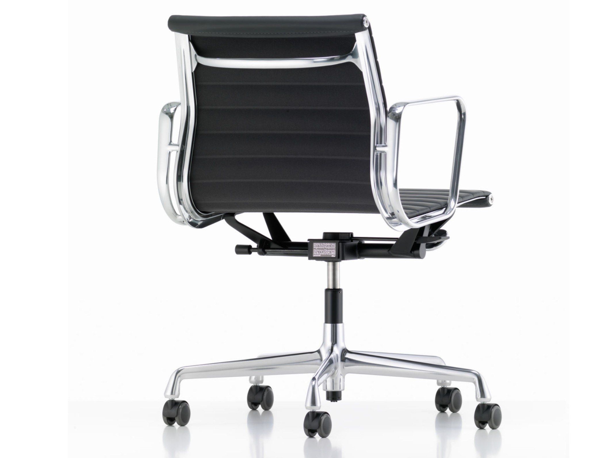 Кожаный поворотный операционный офисный стул с подлокотниками VITRA Eames Aluminium Group ARCH-00047211 - Вид №2
