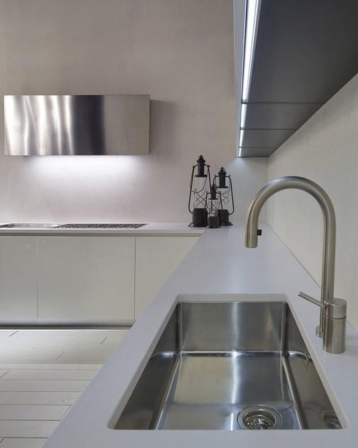 RIFRA Глянцевая белая лакированная кухня Line sun-id-1481454 - Вид №2