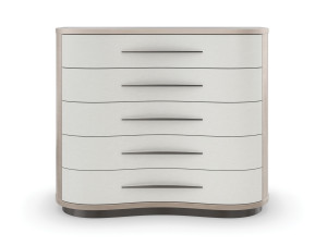 Деревянный комод