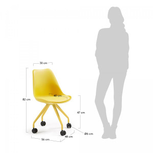 045316 Стул пластиковый желтый на колесиках La Forma Lars
