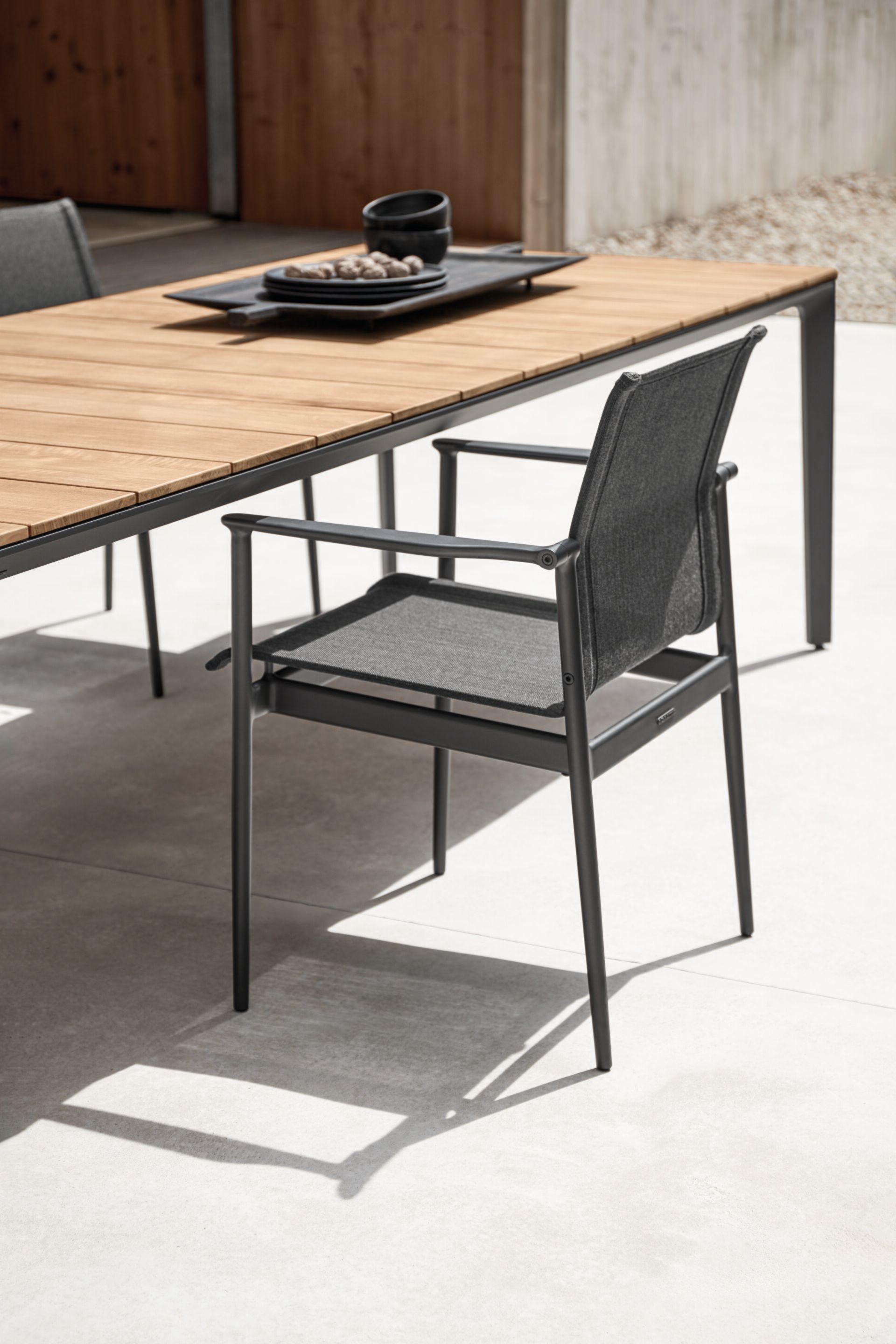 Тканевый штабелируемый садовый стул с подлокотниками Gloster 180 ARCH-00147016 - Вид №3