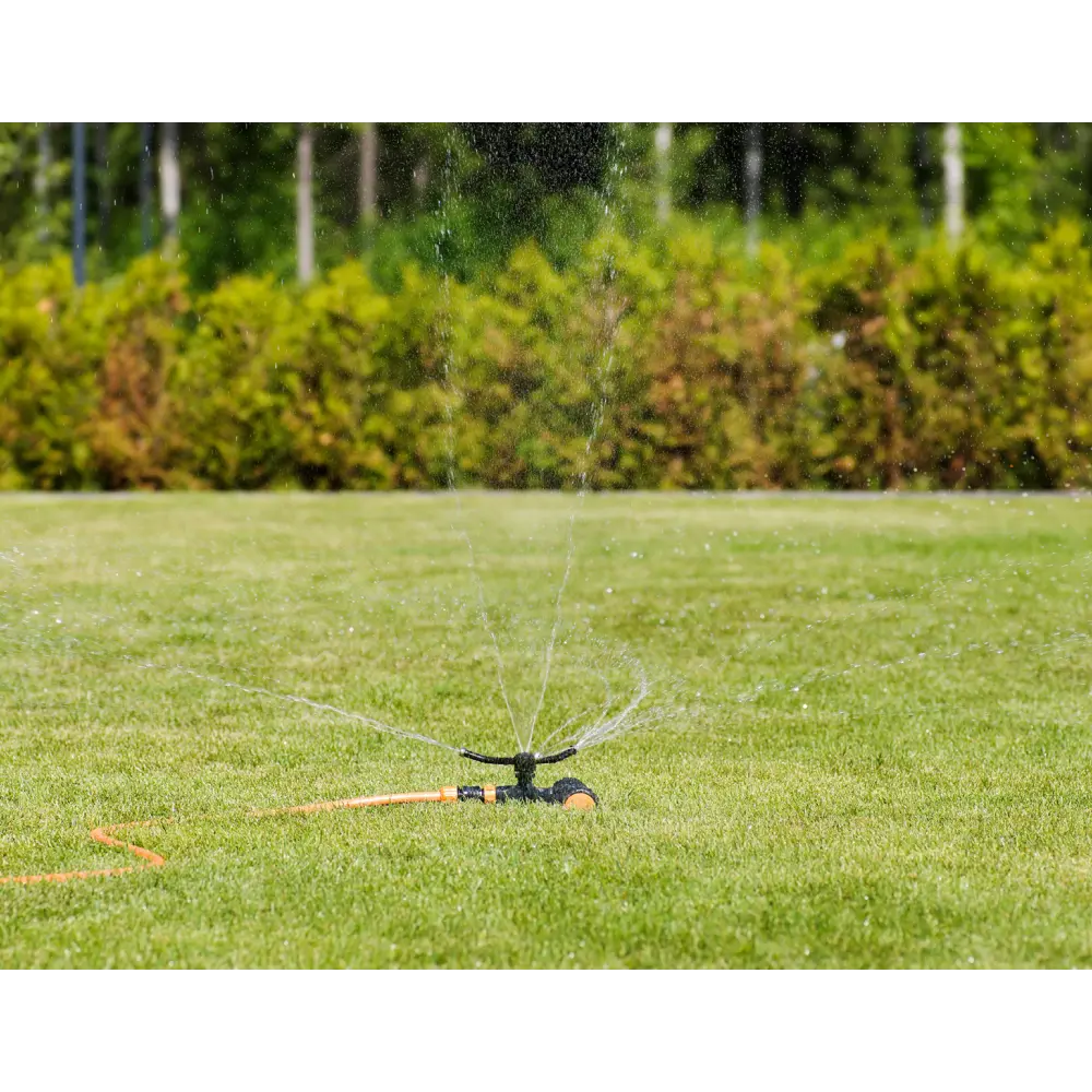 Дождеватель для полива круговой Fiskars 150 (м²) на колесах STLM-2151696 - Вид №1