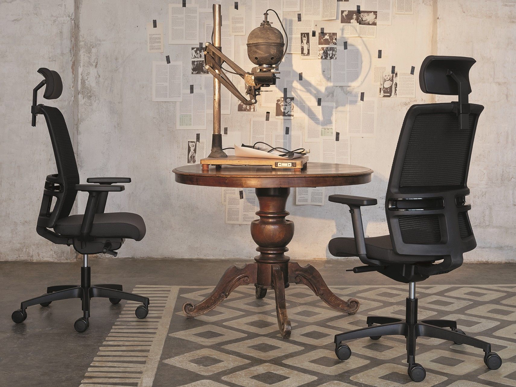 Регулируемое по высоте вращающееся офисное кресло с высокой спинкой Nahu Omnia ARCH-00101544 - Вид №2