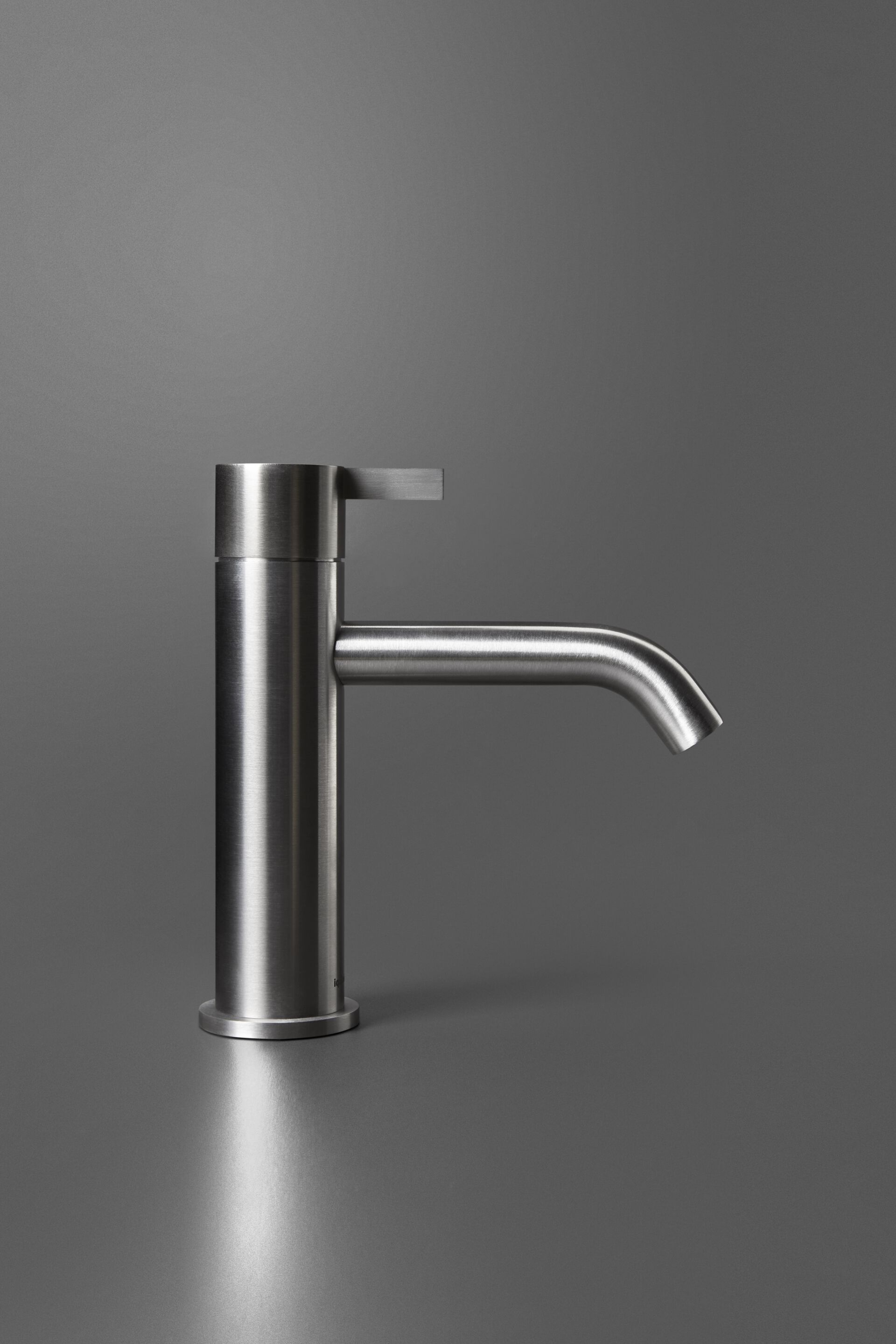 Смеситель для раковины из нержавеющей стали с одним отверстием Antoniolupi ESSENTIA ARCH-00143345 - Вид №3
