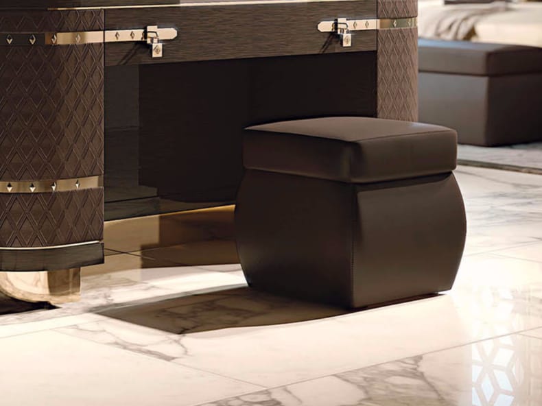 Кожаный квадратный пуф Turri ARCH-00020631 - Вид №1