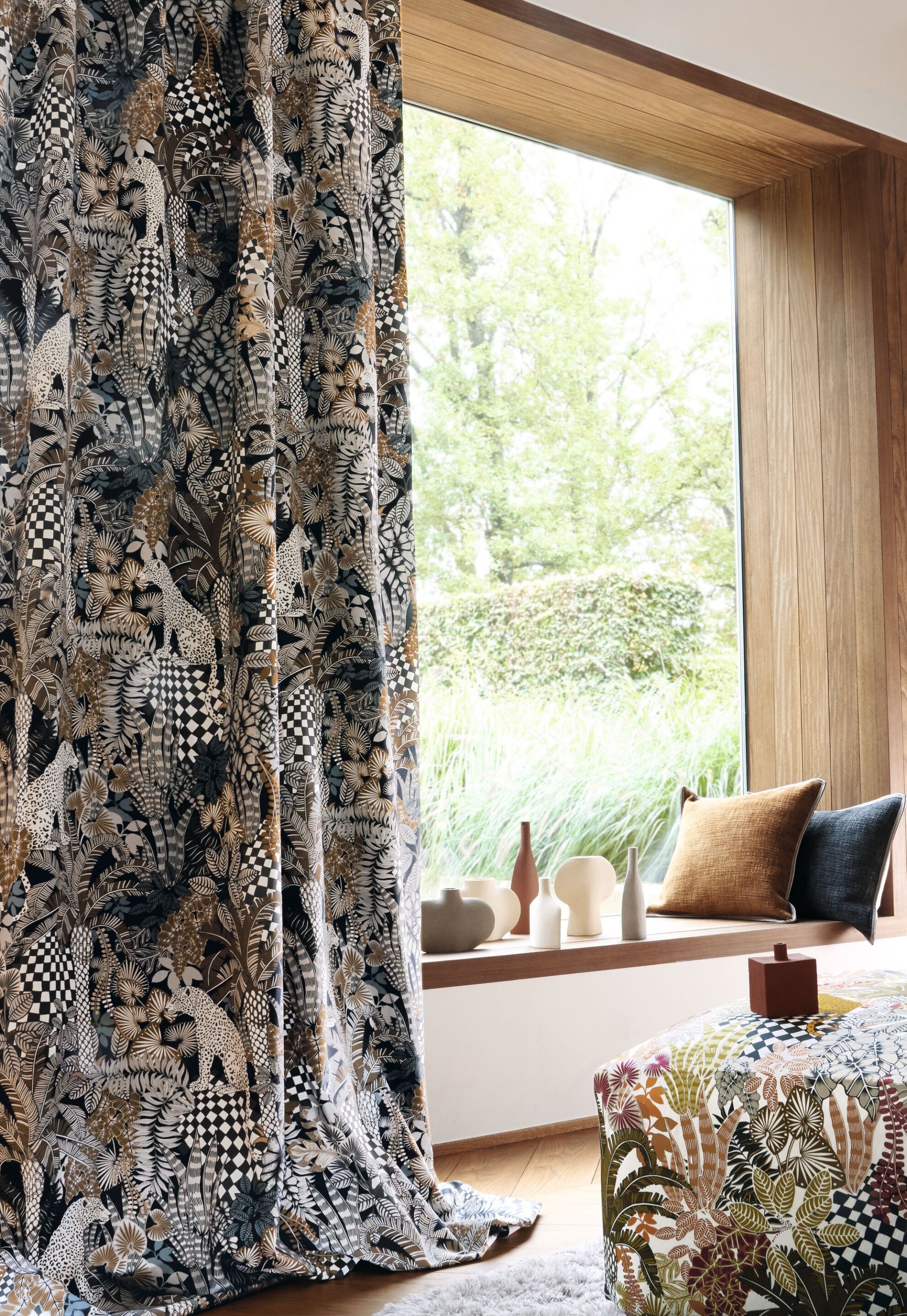 Хлопчатобумажная ткань с графическим рисунком Casamance Neofelis ARCH-00130876 - Вид №1