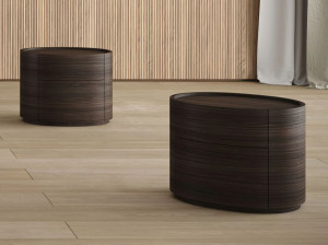 Деревянная овальная тумбочка с ящиками