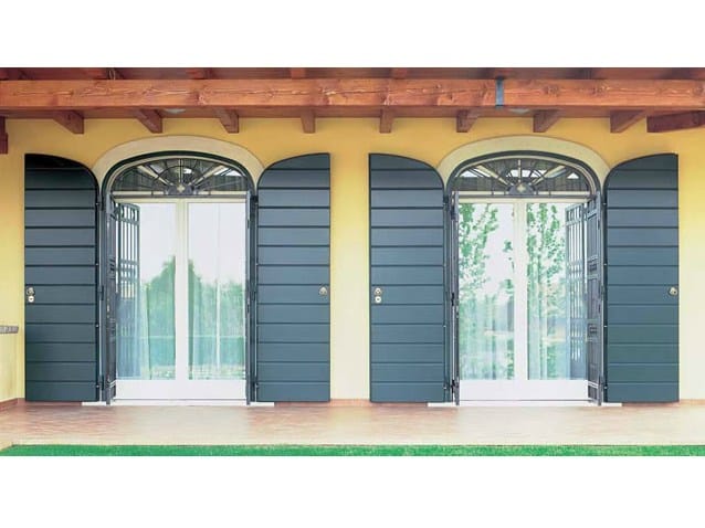 Деревянная распашная оконная дверь с тройным остеклением Carminati Klima 92 ARCH-00054228