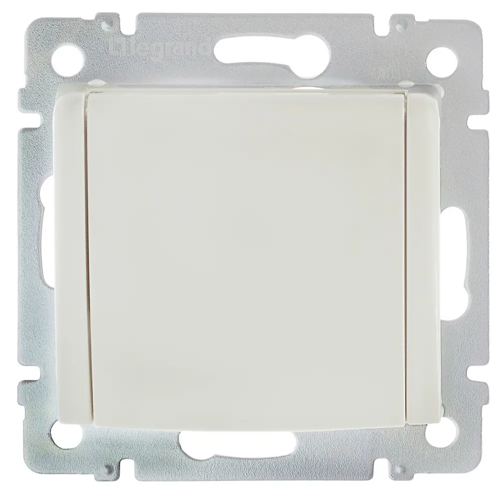 Legrand Valena Classic - розетка с крышкой и заземлением, слоновая кость 11274103 STLM-0001153