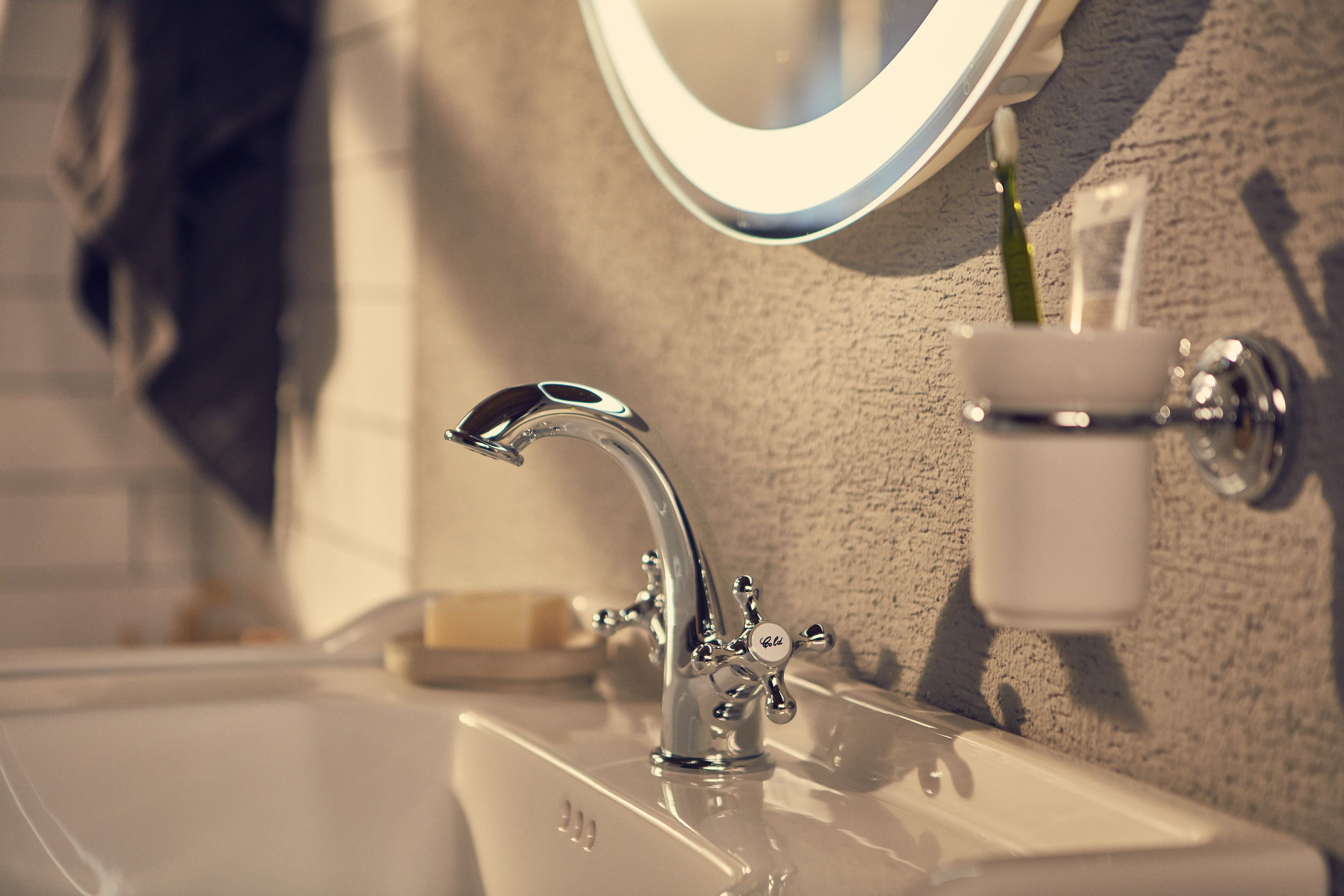 Смеситель для раковины из хромированной латуни со сливом Roca Carmen ARCH-00110879 - Вид №2