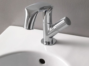 Металлический смеситель для биде