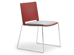 Стул для саней из полипропилена с мягким сиденьем