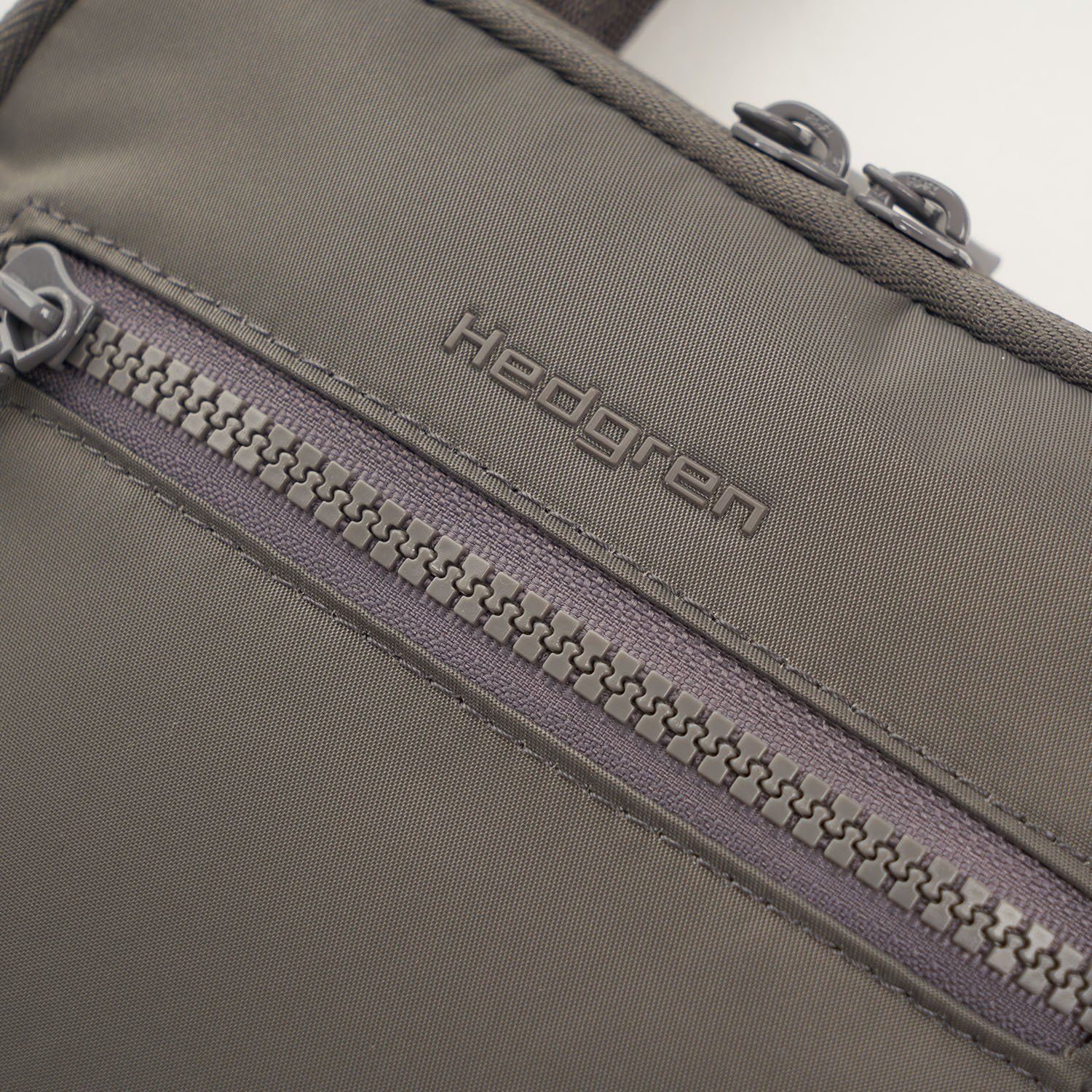 HITC02/137-01 Сумка HITC02 Crossover Trek RFID Hedgren Inter-City  - Вид №2