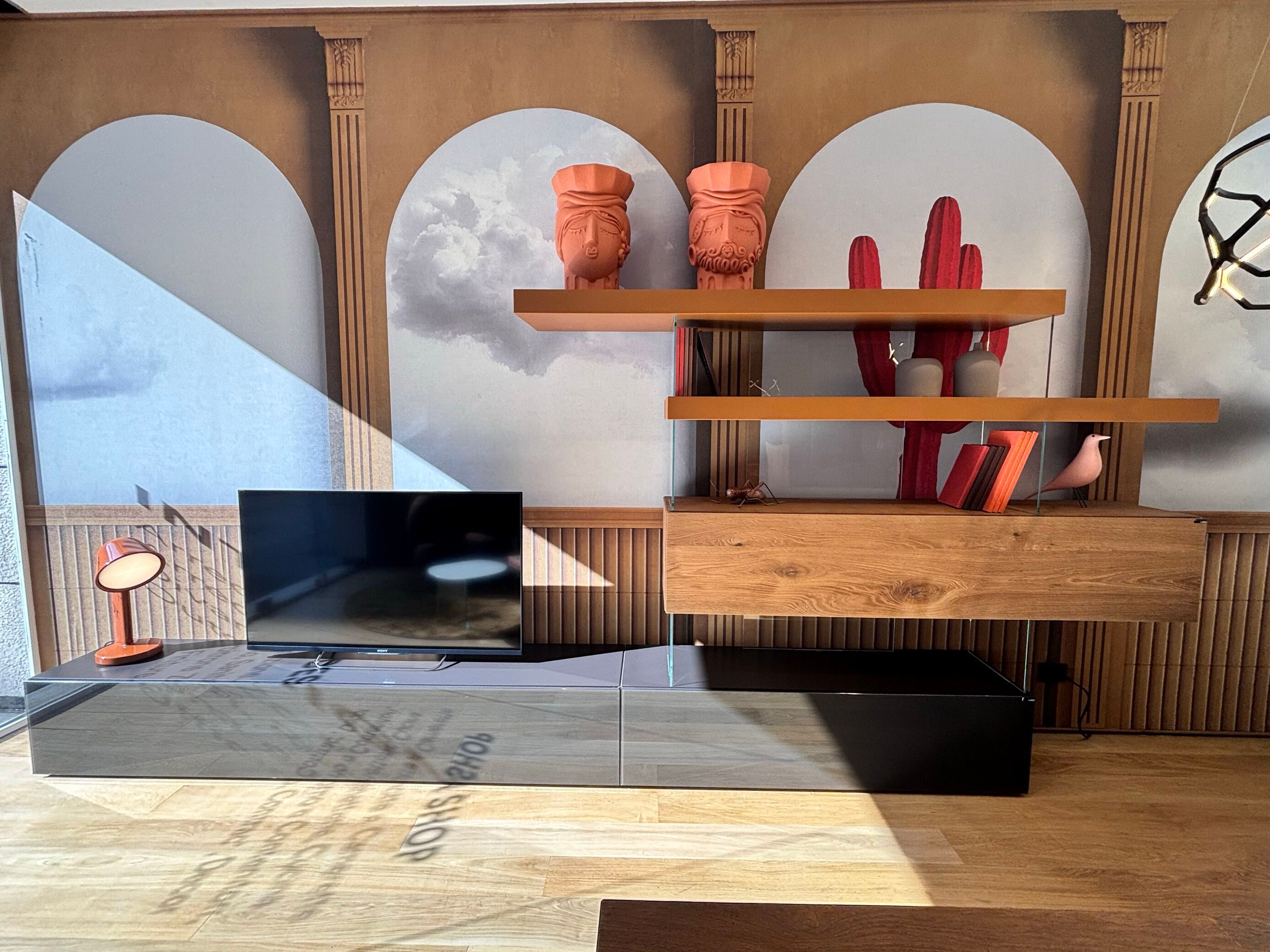 Оборудованная стена из дерева и стекла In Stock озеро ARCH-00081780