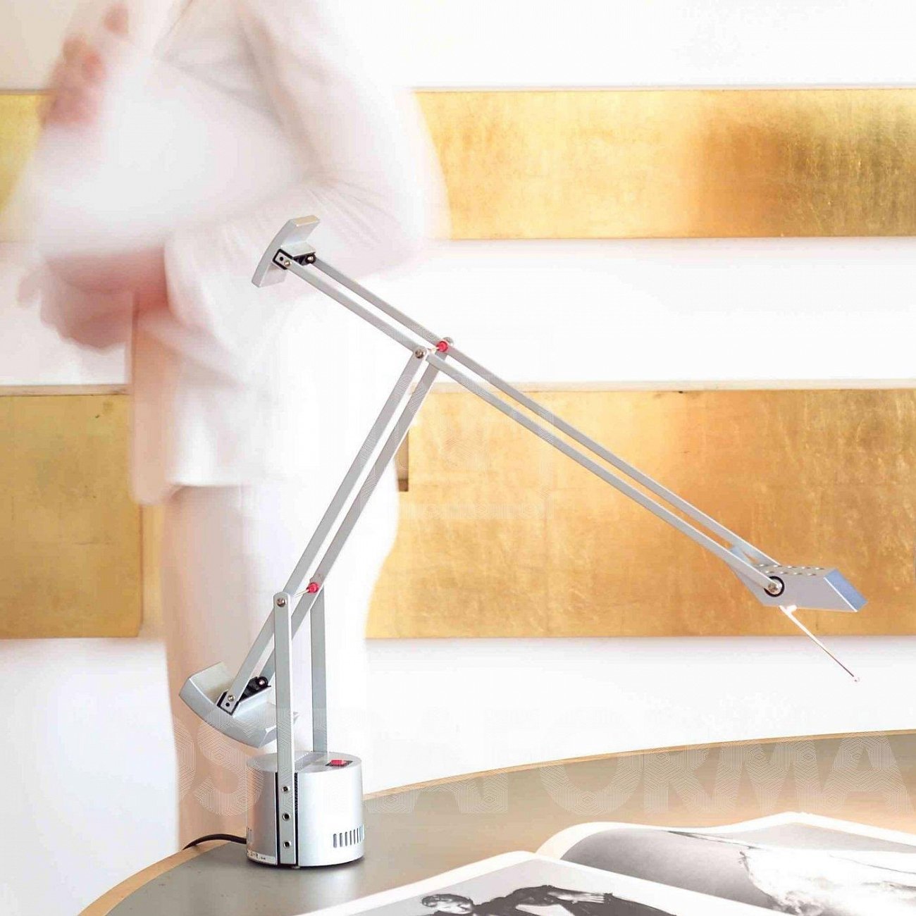 Настольная лампа 43х49,5 см бежевая Tizio A008130 ARTEMIDE  00-3883001 Бежевый;белый  - Вид №3