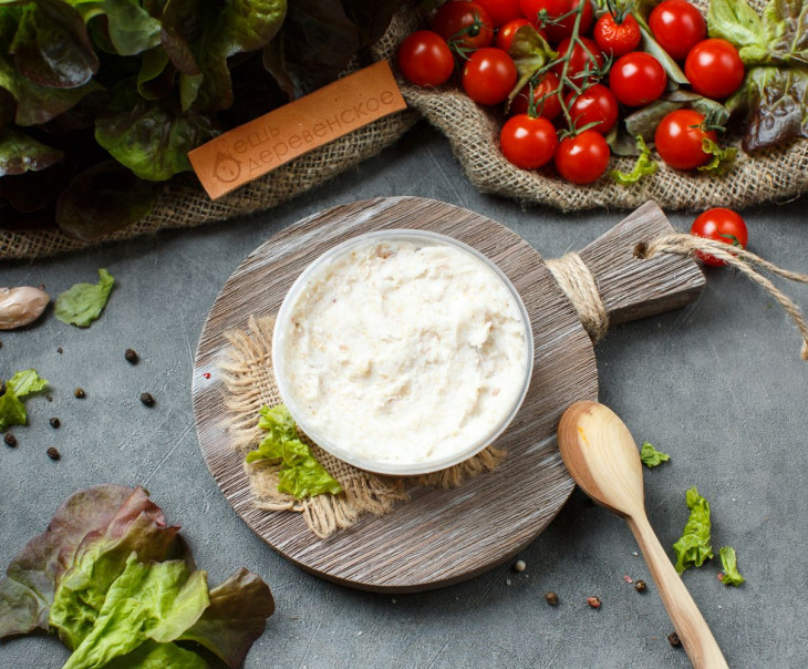 6517 Сало соленое с чесноком (протертое) Вкусляндия 