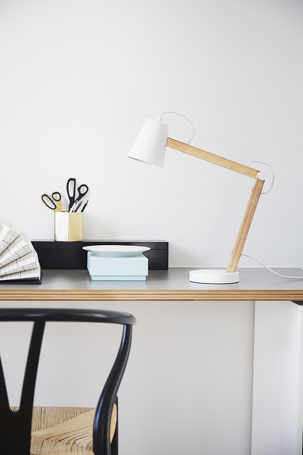 Лампа настольная Play, белая матовая, ясень, белый шнур Frandsen 227816766001 - Вид №1