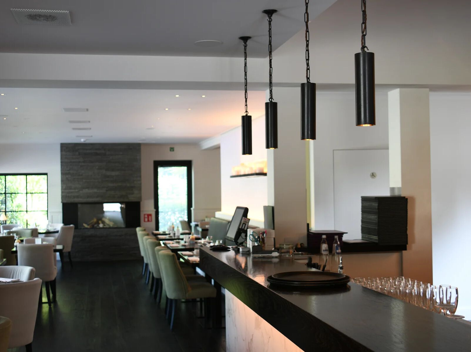 Латунный подвесной светильник Authentage Lighting Tubelum ARCH-00142493 - Вид №4