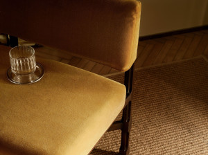 Бархатная однотонная обивочная ткань