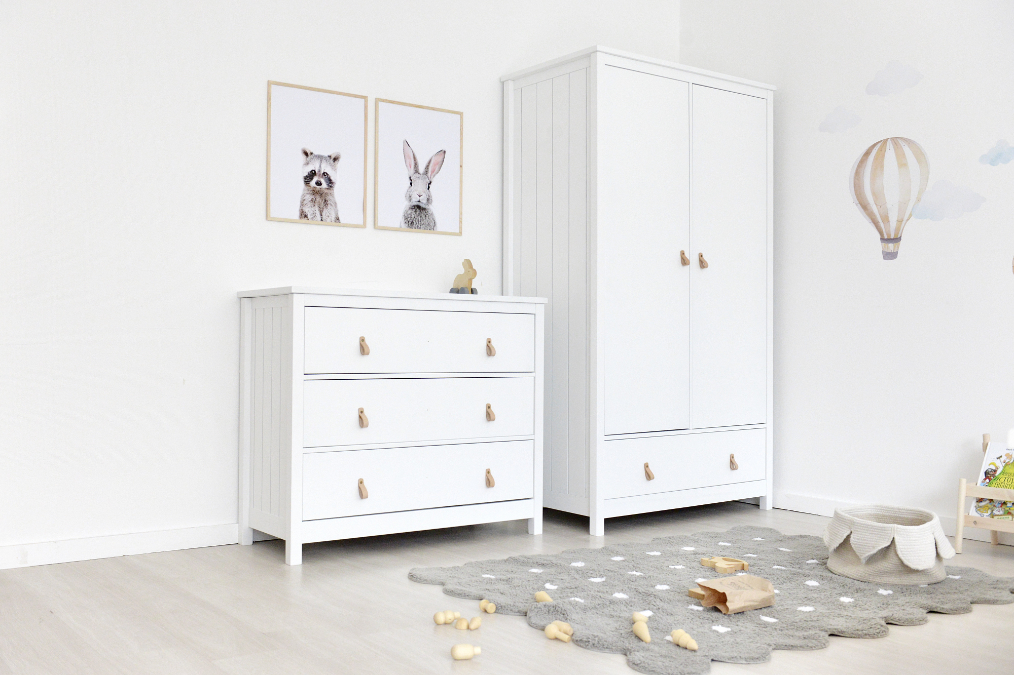 Шкаф распашной белый с 2 дверцами и ящиком Wood ELLIPSE ELLIPSE WOOD 00-3951342 Белый Santreyd  - Вид №5