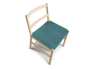 Стул с мягким сиденьем