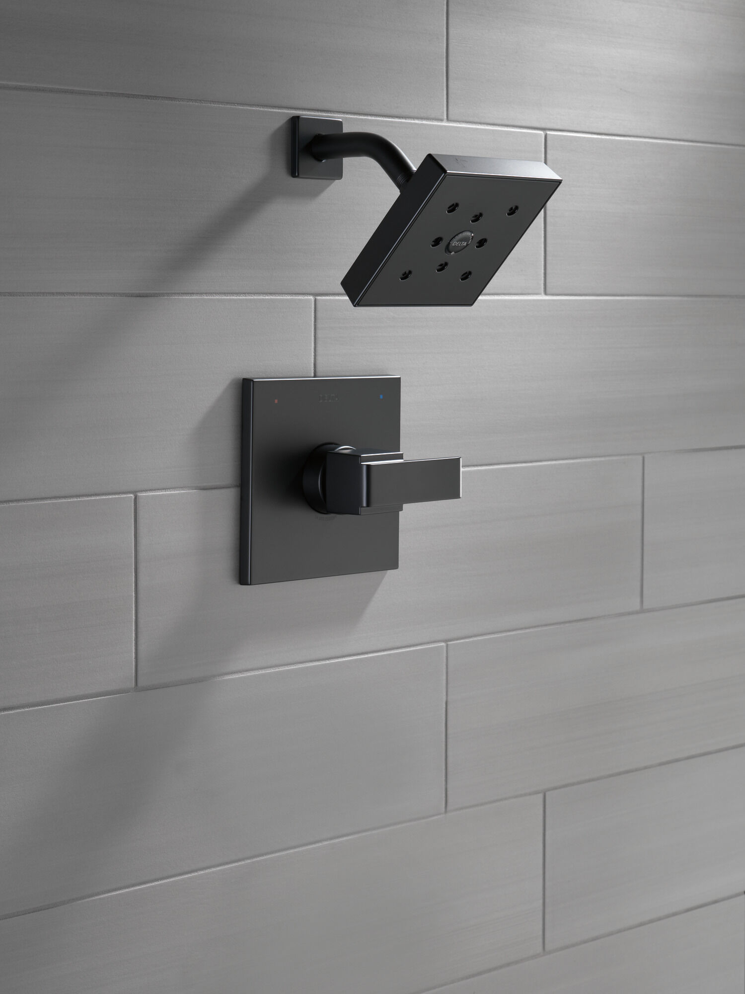 T14267-BL Накладка для душа Monitor® 14 серии H2Okinetic® Delta Faucet Ara Матовый черный - Вид №4