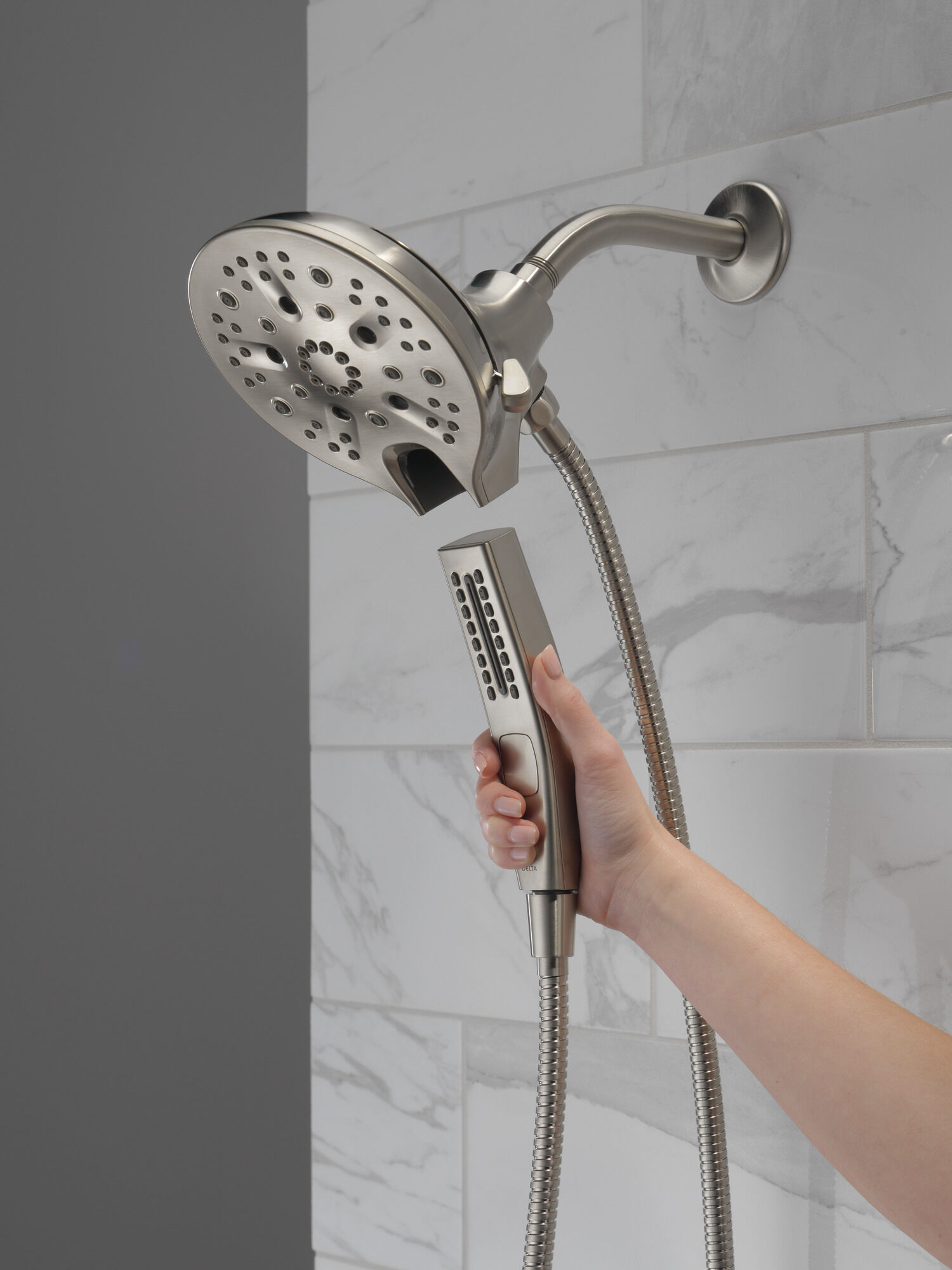 58620-SS25-PK In2ition® H2Okinetic® Душ два в одном с 5 настройками Delta Faucet Universal Showering Нержавеющая сталь  - Вид №10