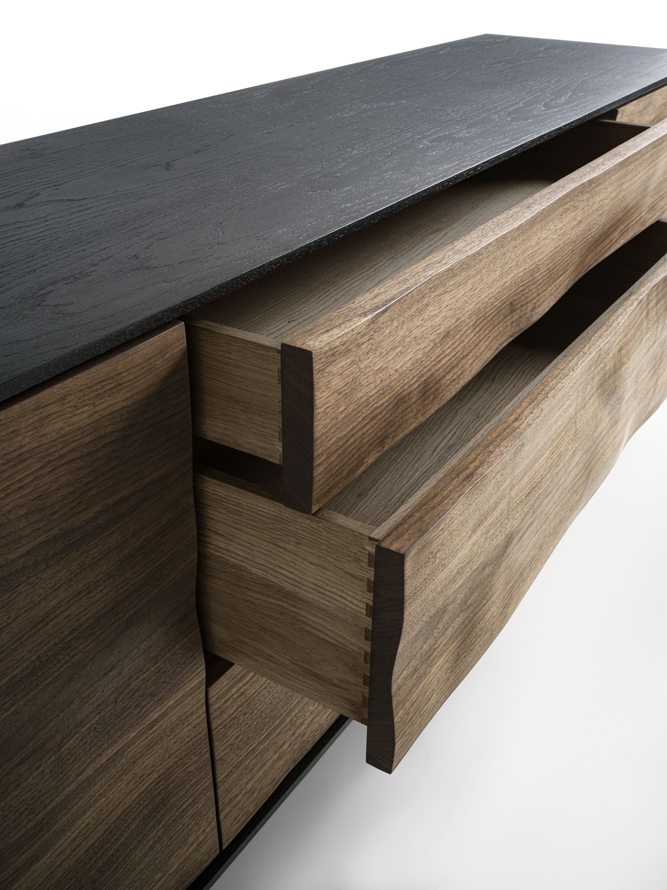 Шкаф из массива дерева с распашными дверцами и ящиками Riva 1920 Move ARCH-00034023 - Вид №2