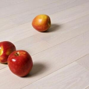 Массивная доска Amber Wood Белая Ночь Дуб Натур (Гладкая) 300-1800х120 мм.