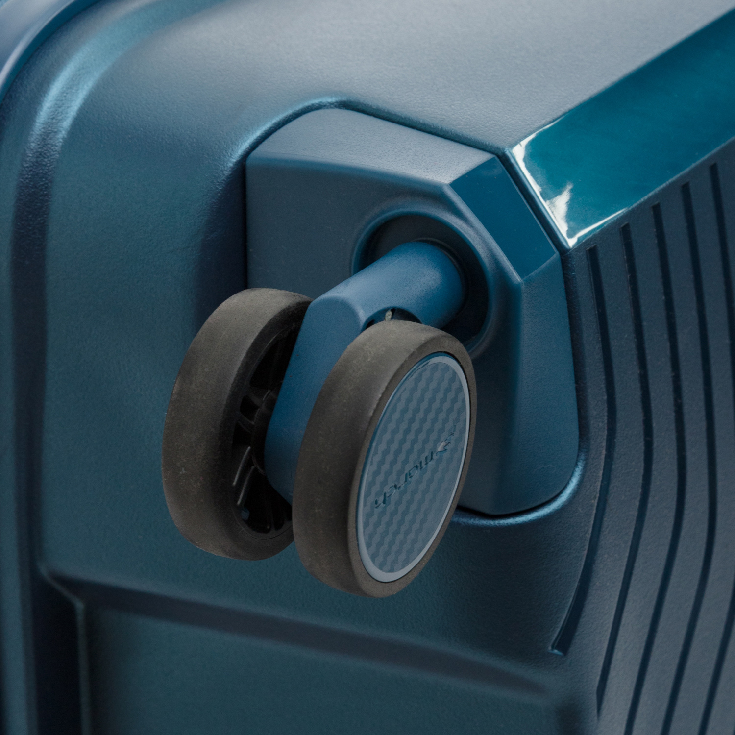 M1260-74-62 Чемодан M1260*62 M March Gotthard  - Вид №5