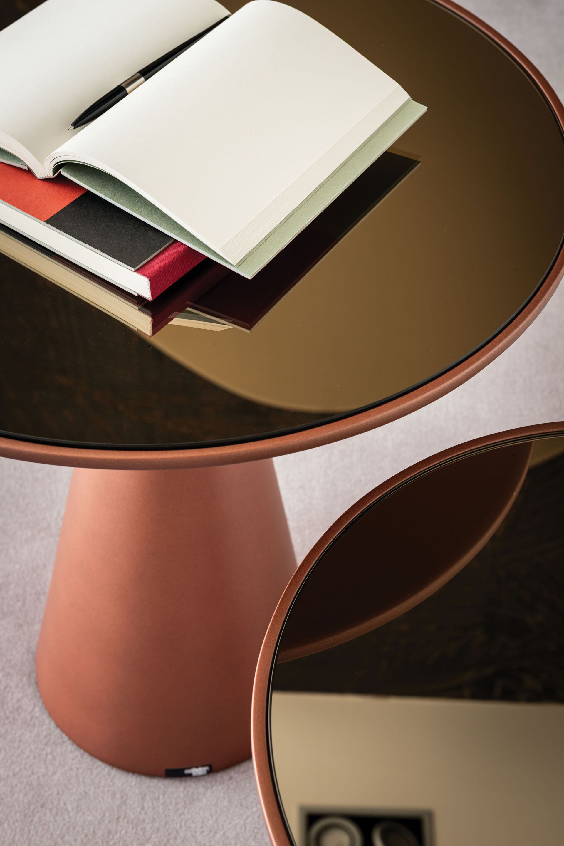 Круглый журнальный столик из полиуретана и хрусталя Cattelan italia PEYOTE ARCH-00131477 - Вид №3