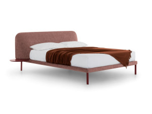 Кровать с мягким изголовьем