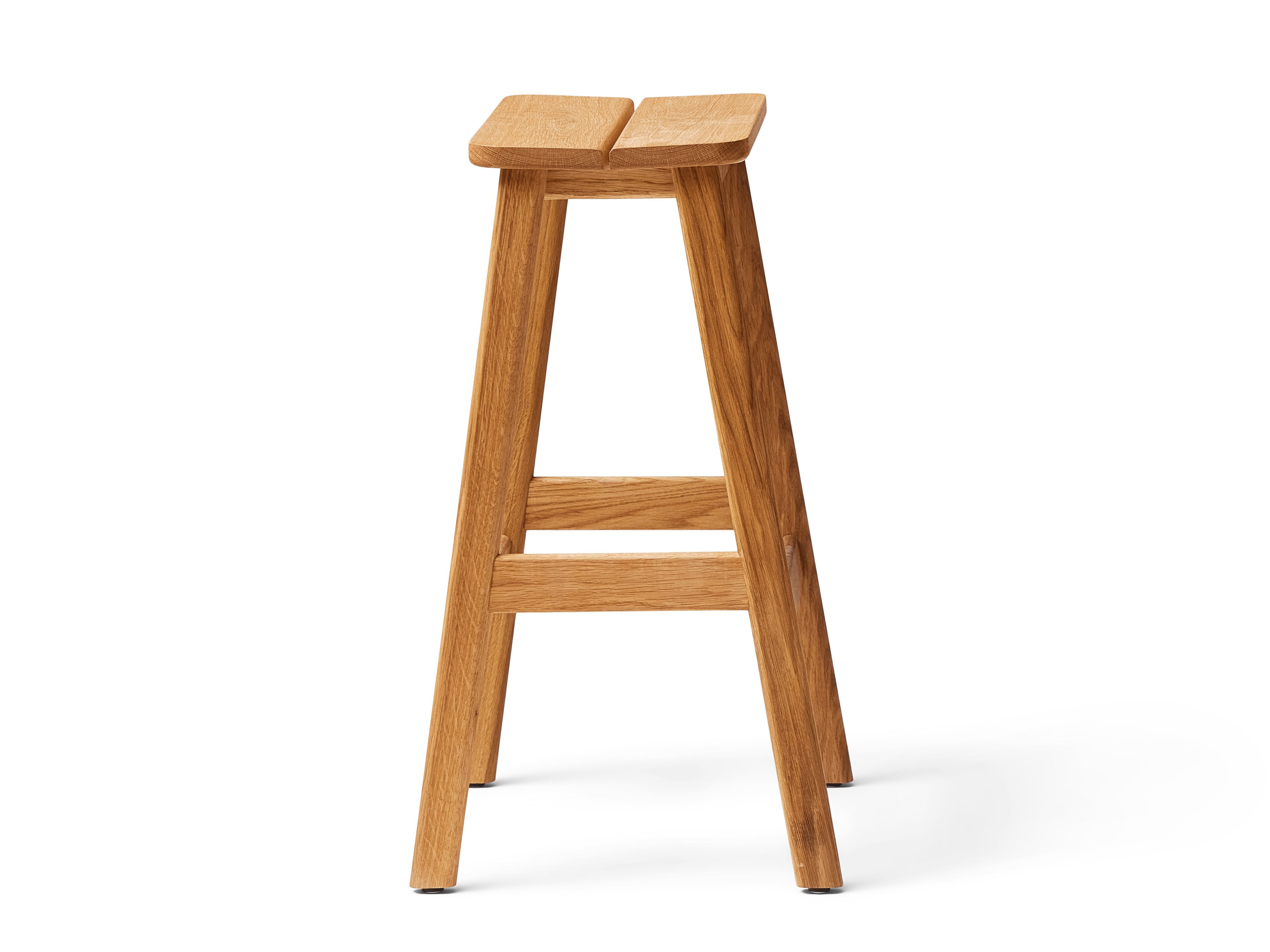 Высокий дубовый стул с подставкой для ног Form & Refine Angle ARCH-00032579 - Вид №1