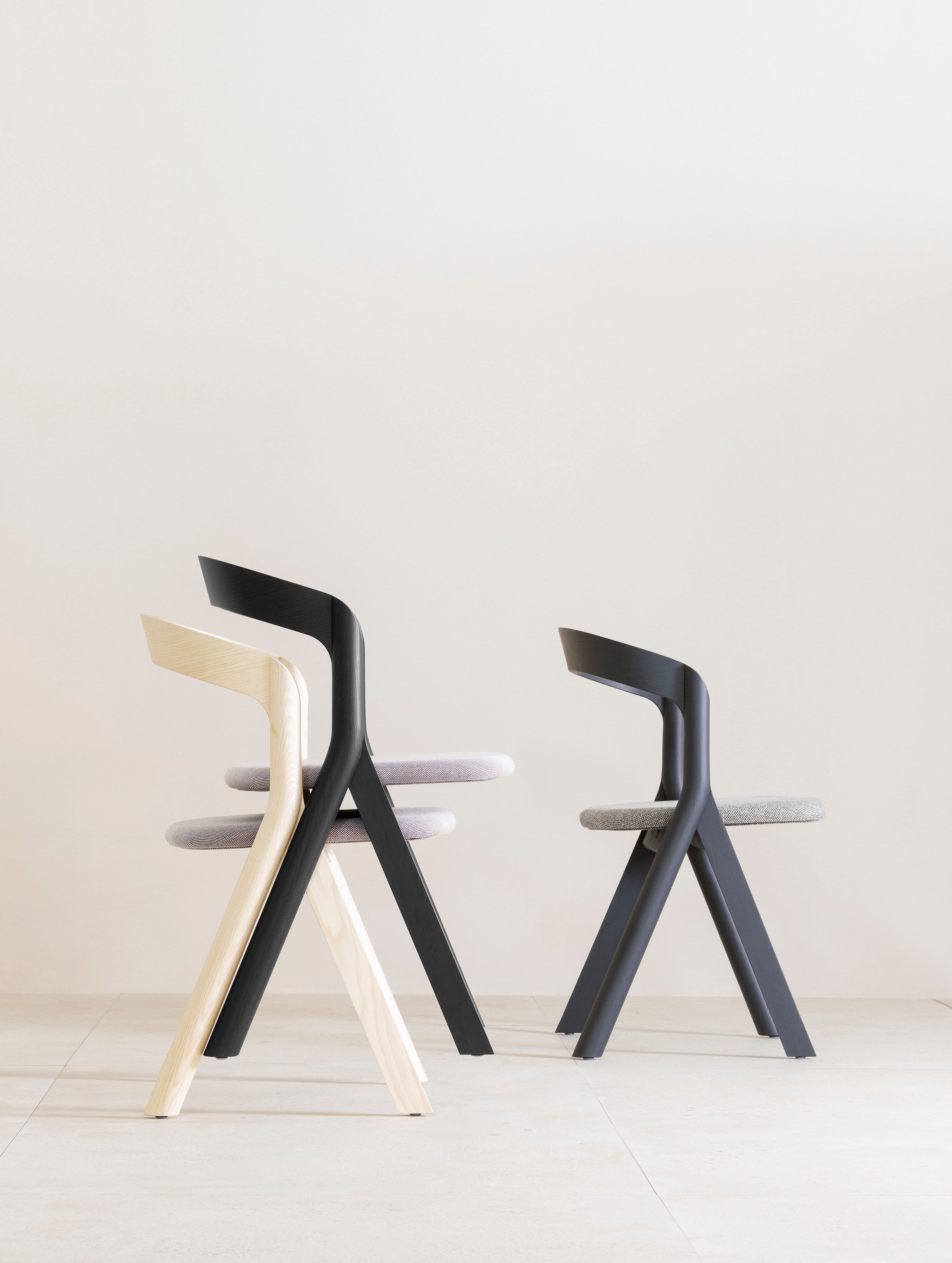 Деревянный стул с подлокотниками Miniforms Diverge ARCH-00065771 - Вид №2