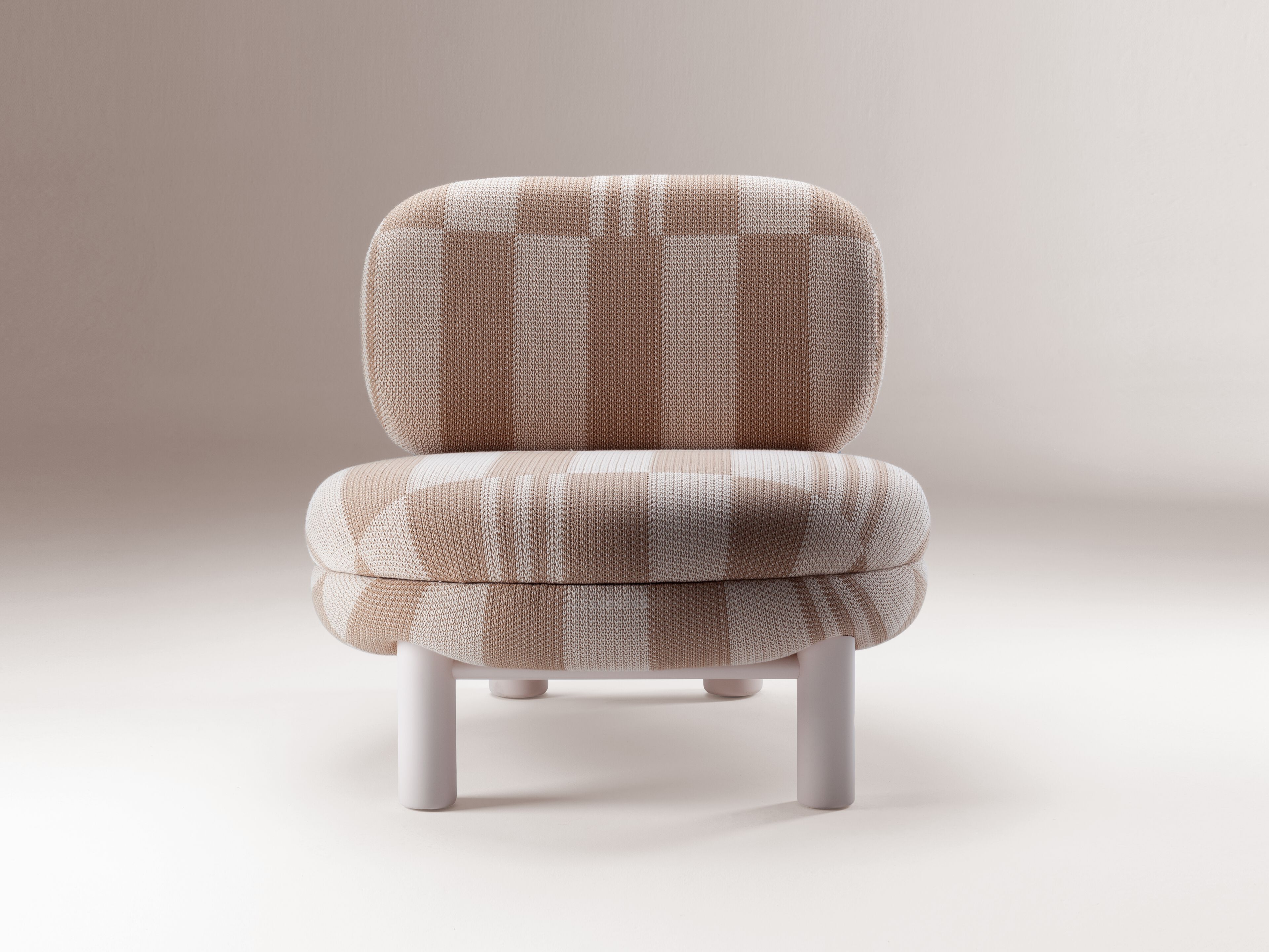 Тканевое кресло DOOQ Aimi ARCH-00014794