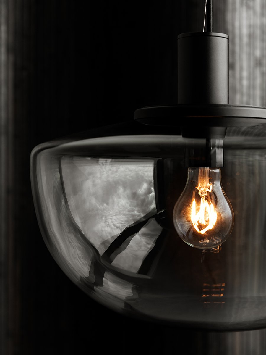 1860949 MENU Банковский кулон Тени из дымчатого стекла  - Вид №1