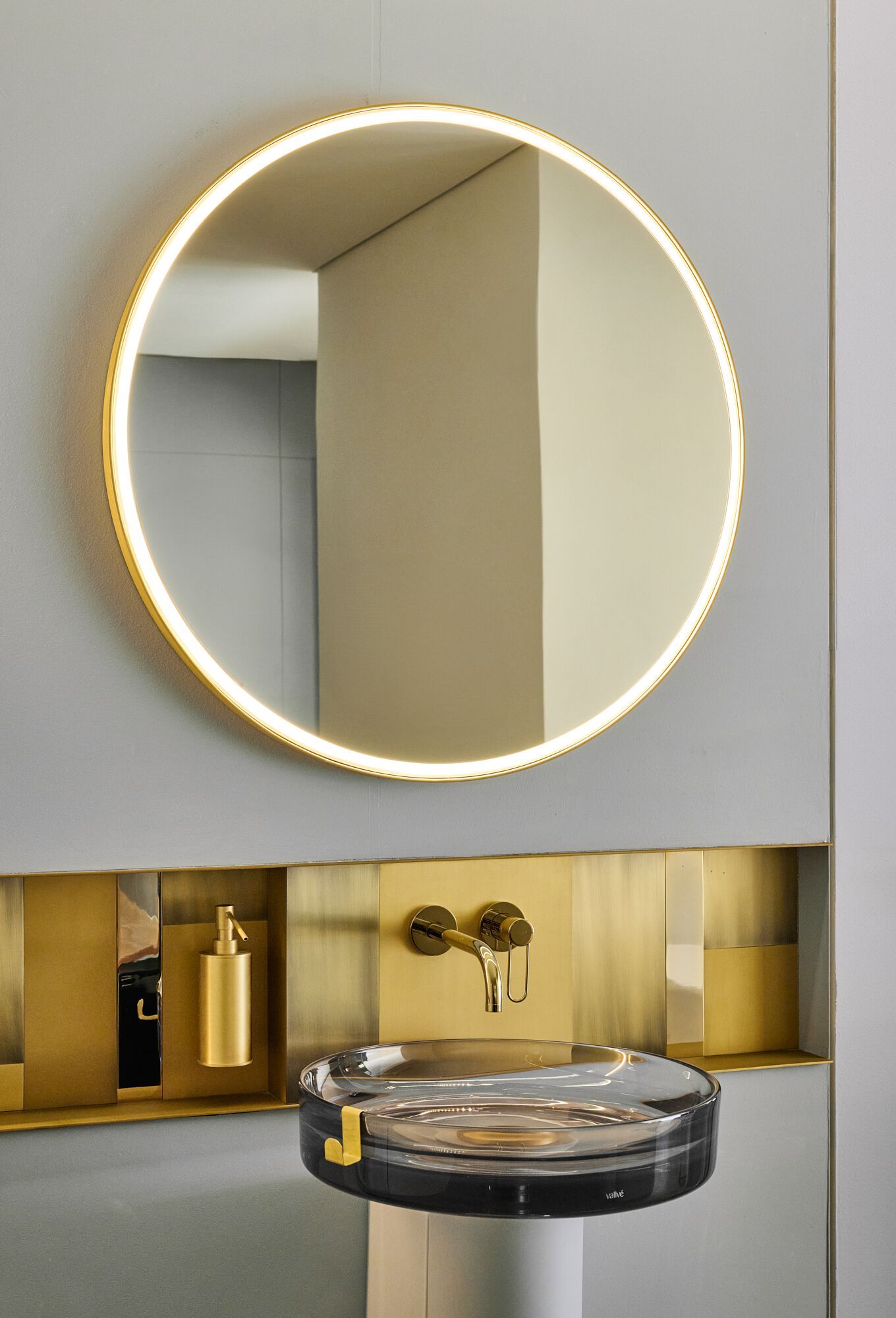 Круглая отдельно стоящая раковина из смолы Vallvé NILO ARCH-00018830 - Вид №5