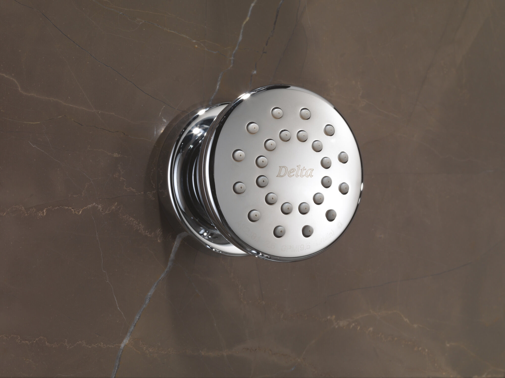 50102-PT Спрей для тела для поверхностного монтажа Delta Faucet Delta Выдержанный оловянный - Вид №2