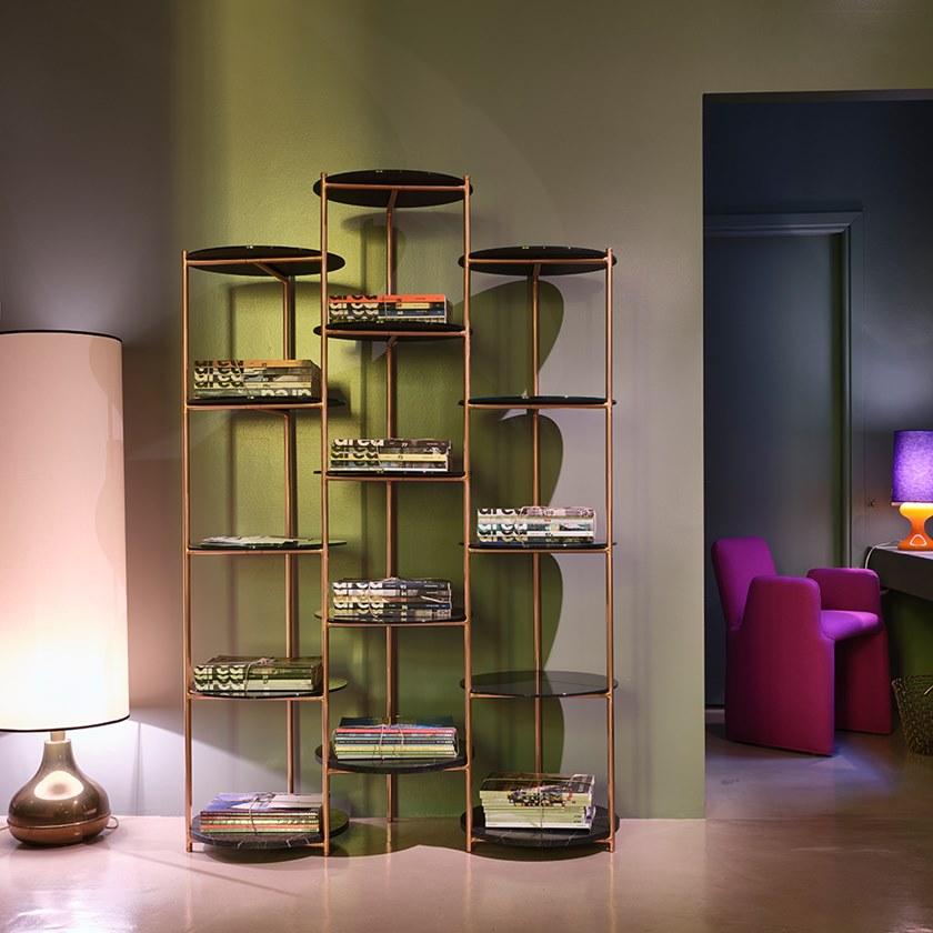 EPÒNIMO Открытый медный книжный шкаф со стеклянными полками Long playing Lp002  - Вид №6